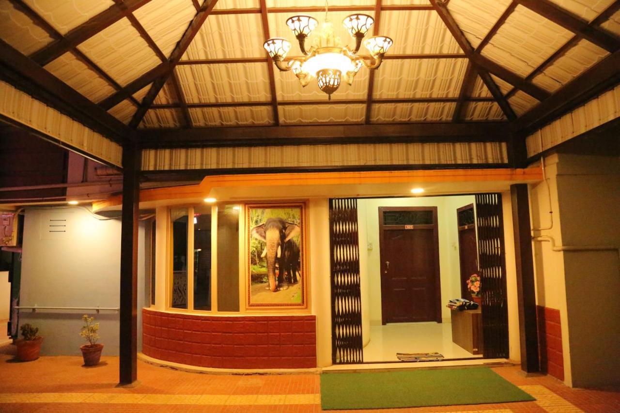 Kaala Bairav Grand Annex Temple Stay, มทุราย ภายนอก รูปภาพ